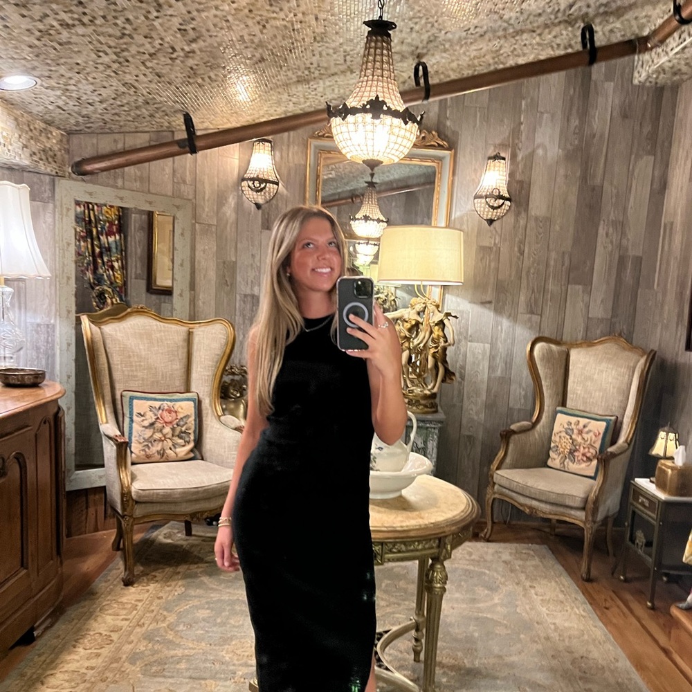 Meet your Posher, Caroline